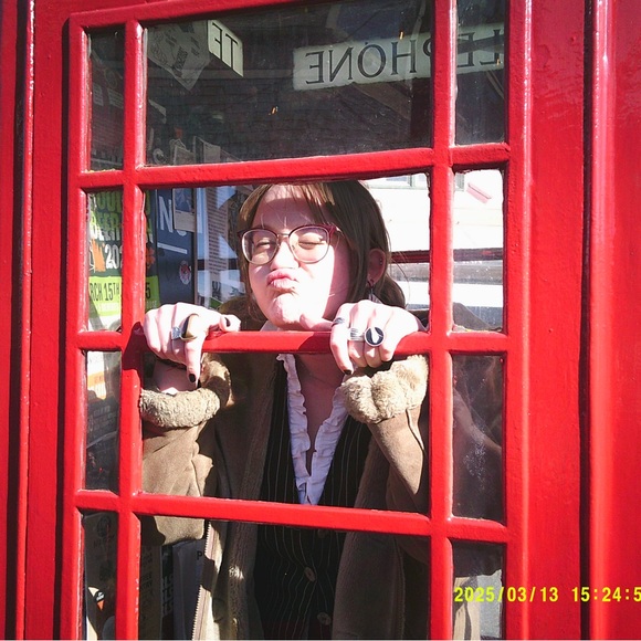 Meet your Posher, Cassalyee - Picture 1 of 1